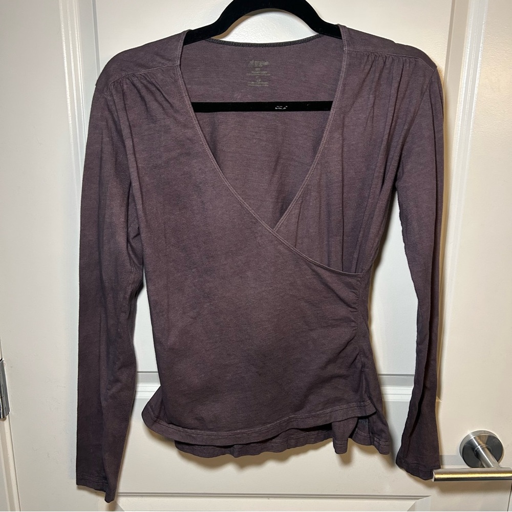 Mountain Equipment Co-op 100% Organic Cotton Wrap Long Sleeve Shirt Size M MEC